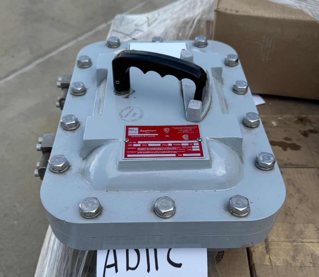 EGS APPLETON 20 AMP EXPLOSION PROOF BREAKER BOX AEAB12620S AD11C 600 V 2 PH 5 OU