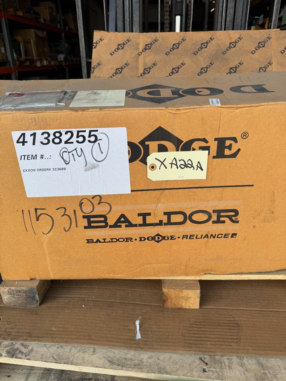 BALDOR / DODGE GEAR MOTOR 4138255 XA22A 3/4 HP 1725 TO 97 RPM 230/460 3 PH