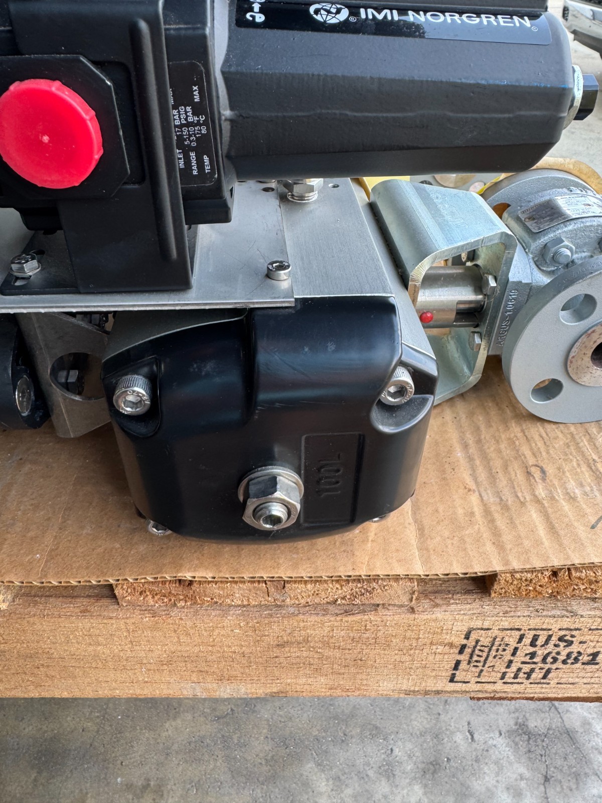 ARGUS 3/4" 150 RF FP BALL VALVE V20 MODEL FK79 CS BODY SS TRIM W ACTUATOR