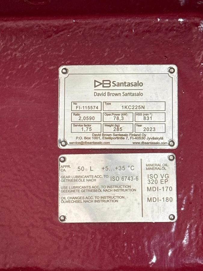DB SANTASALO GEAR REDUCER 2XT 1KC225N F1-115574 RATIO 206 TO 1 ( 105 HP ) INPUT