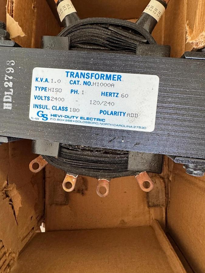 1 Lot INDUSTRIAL CONTROL TRANSFORMERS ACME GE PHILIPS/ ADVANCE HAMMOND 33 PC'S