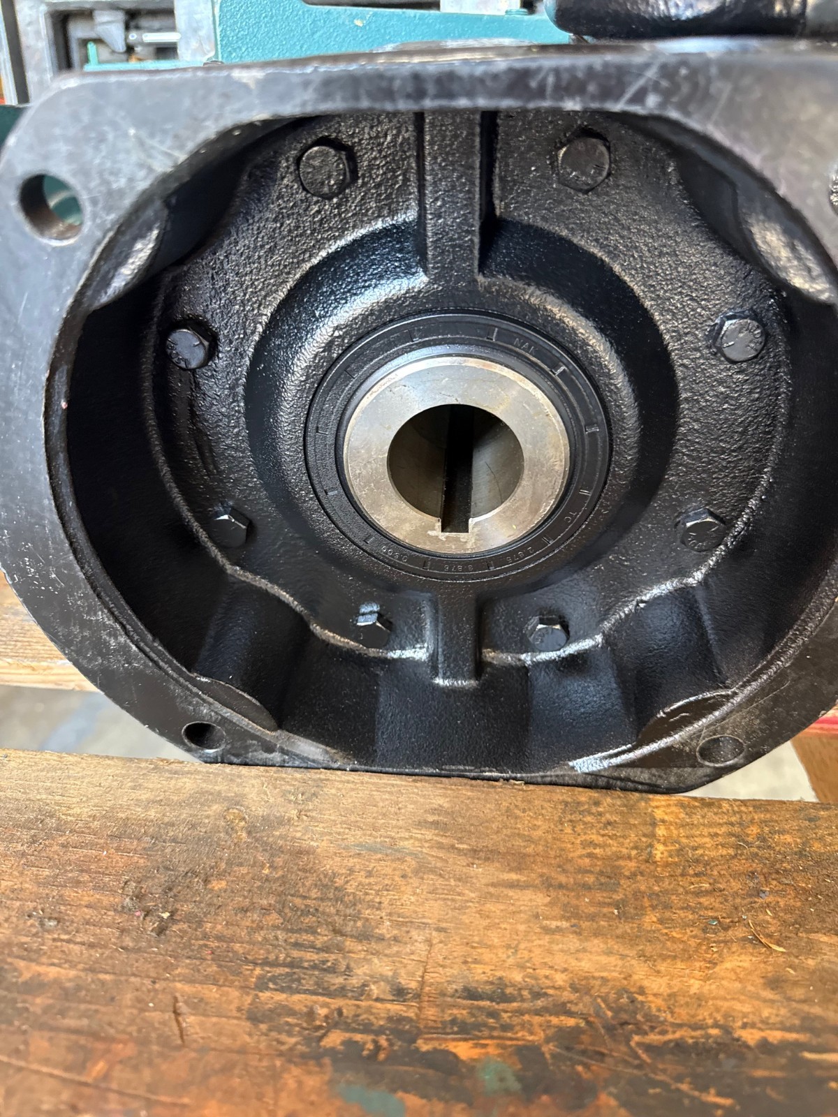 WINSMITH GEAR REDUCER 1XWC MOD E85CSFS554X0EK 1750 RPM IN 30 TO 1 RATIO
