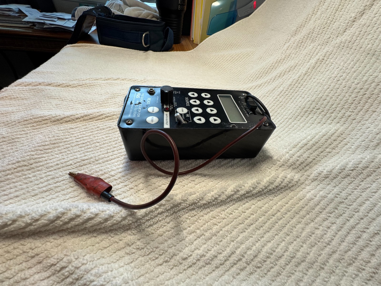 RIS ACUPRO FREQUENCY CALIBRATOR AB3 MOD CL-2241 SER 12818