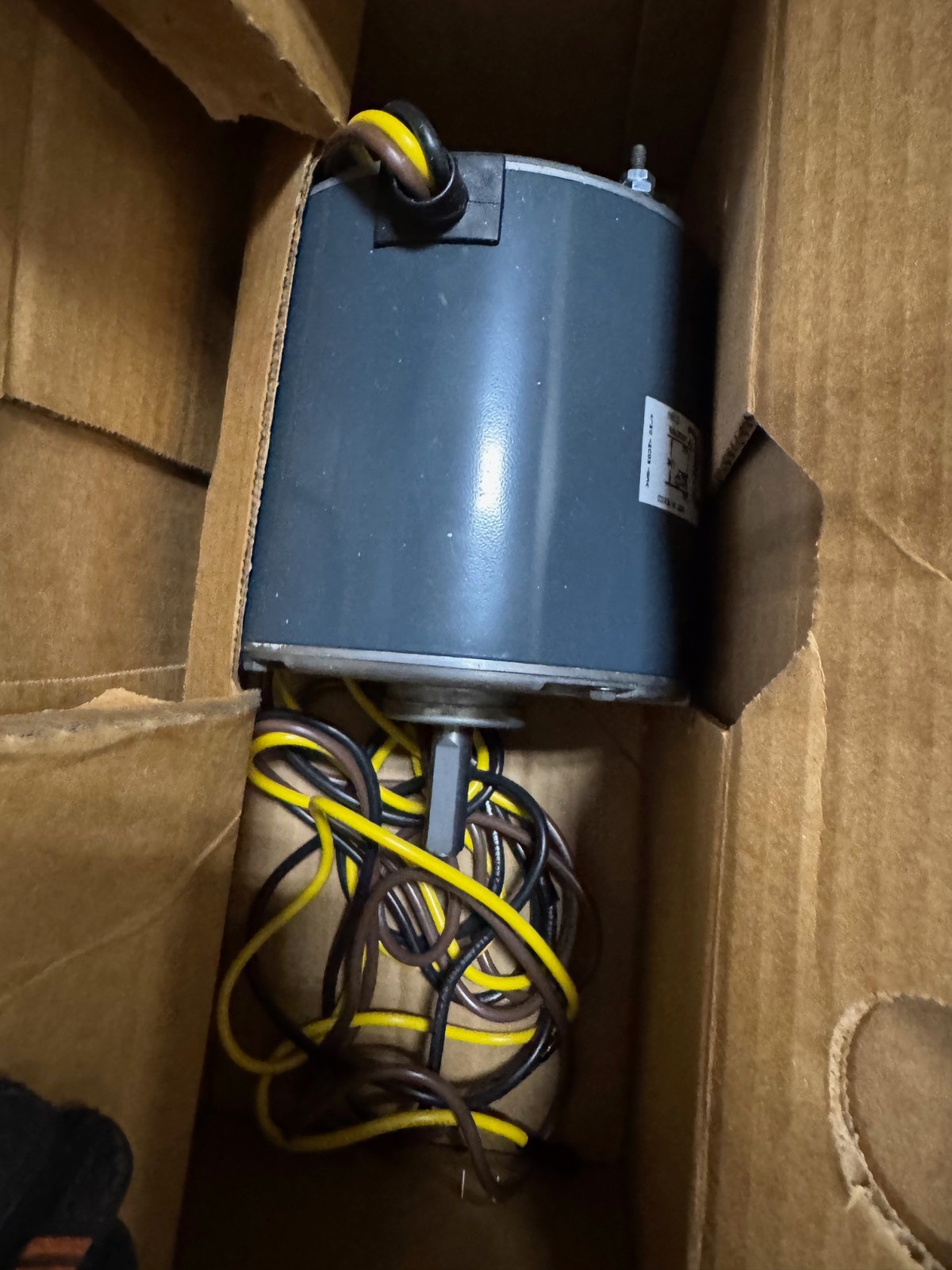 Carrier Genteq Motor 1/3 HP Model HD52AK654 WA6D 208-230/460 V 1110 RPM FRAME 56