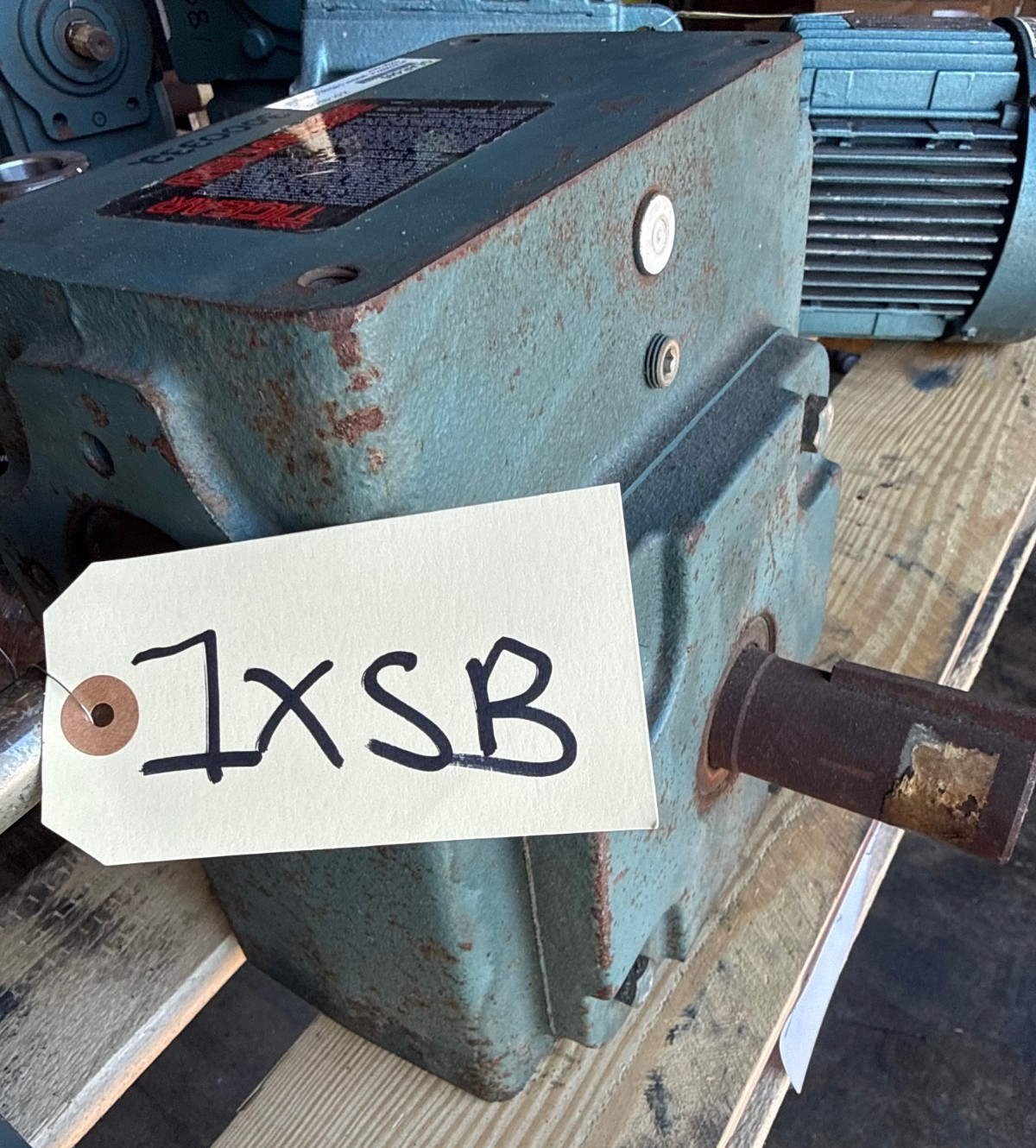 TIGEAR/2 DODGE GEAR REDUCER 1XSB MOD 8350BO20ND00 1750 RPM 20 TO 1 RATIO 3.84 HP