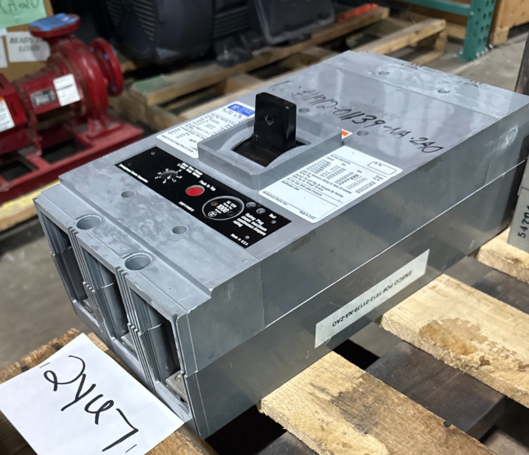 Refurbished WESTINGHOUSE SELTRONIC 1200 AMP BREAKER 2YU7 HNC31200F FRAME HNC 1200A 1KA TRIP
