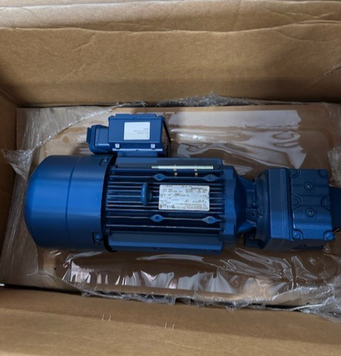 SEW-EURODRIVE GEAR MOTOR WA 13 MOD KF47DRE90LABE2HR/ASB4/TH 1740/ 127 RPM 2 HP