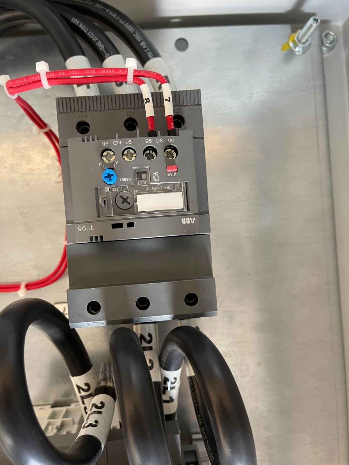 AUMA 800 Amp MOTOR Starter 35" X 35" X 12" ENCLOSURE AOOO225056 ABB BREAKERS