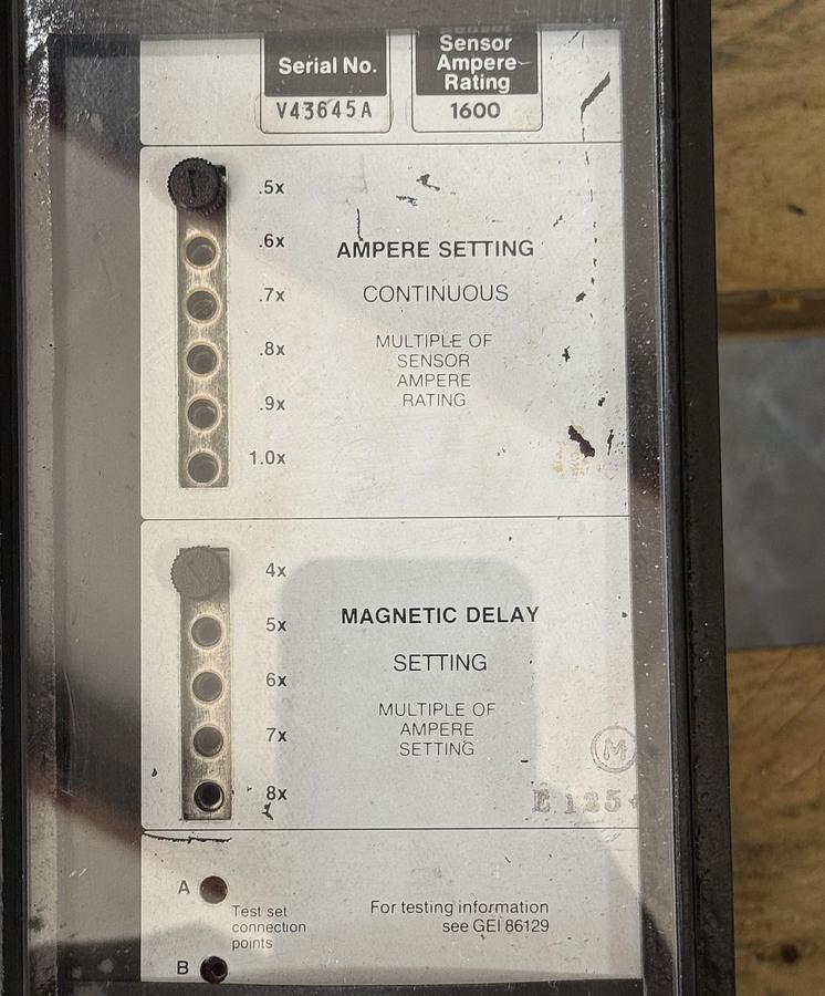 Refurbished GE 1600 AMP Power Break I Breaker MODEL TPR5616QARHC 1600A TRIP FULL SZ FRAME CAT TPY5616 TRIP PLUG AND AUX A B 24VUVR