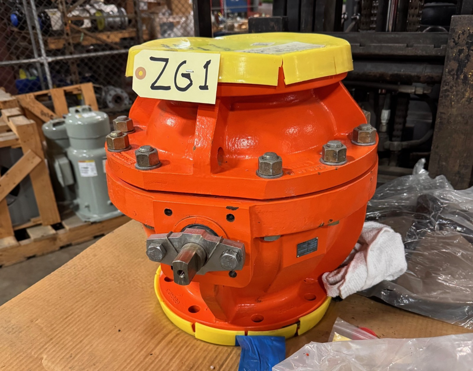 XOMOX 8" 150 RF FP PFA LINED BALL VALVE ZG1 CAT R202 EN J51049/ST/PFA W GEAR OP