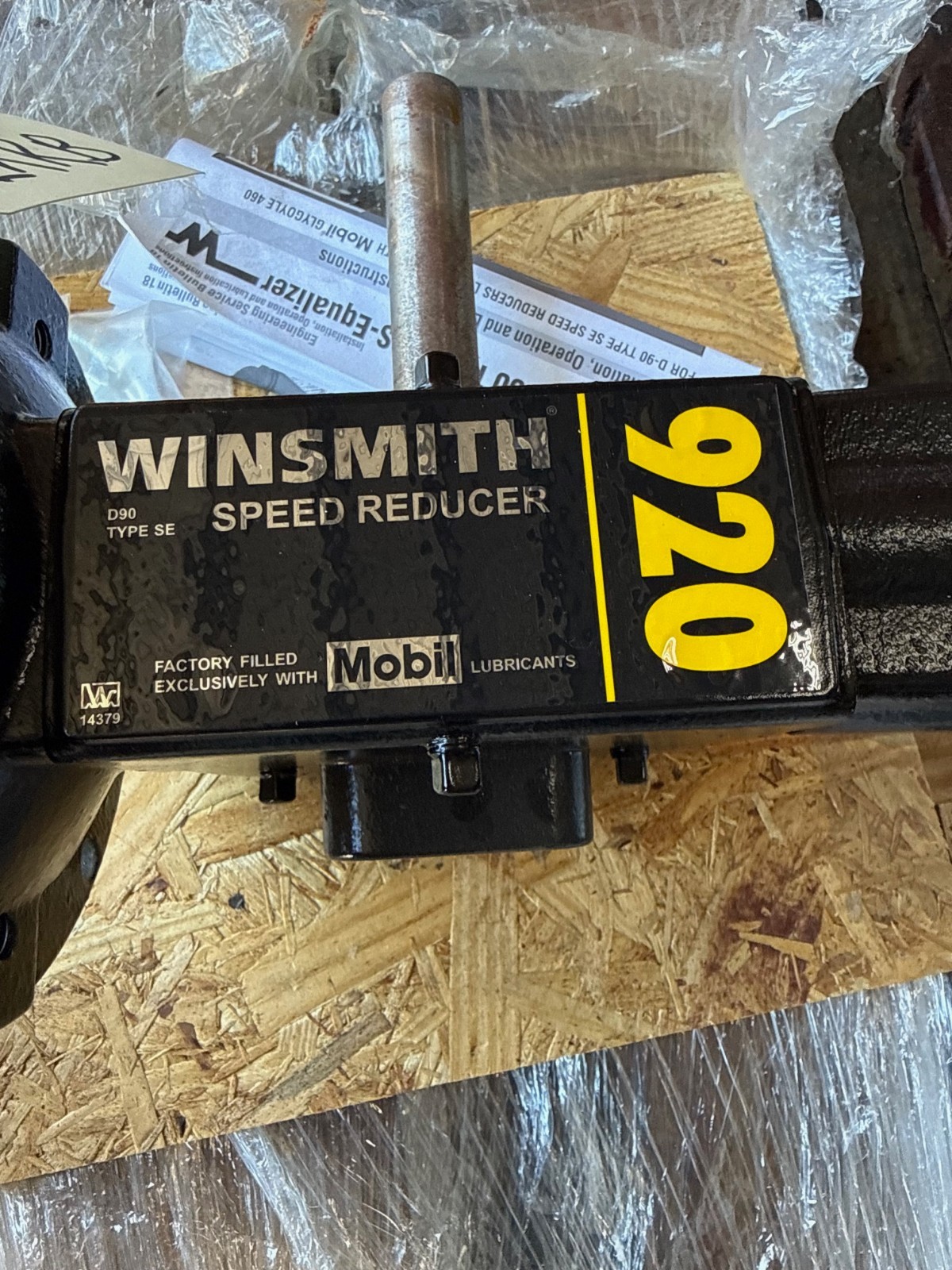 SE ENCORE WINSMITH GEAR REDUCER 1XRB MOD 920MDNE505X0C1 1750 RPM IN 15 TO 1 RATI