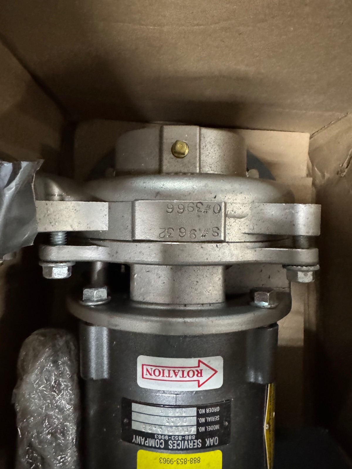 OAK SERVICES CONDENSATE PUMP VA18B MODEL AR662 X 4.25 11/2" THD SS BODY 1/2 HP
