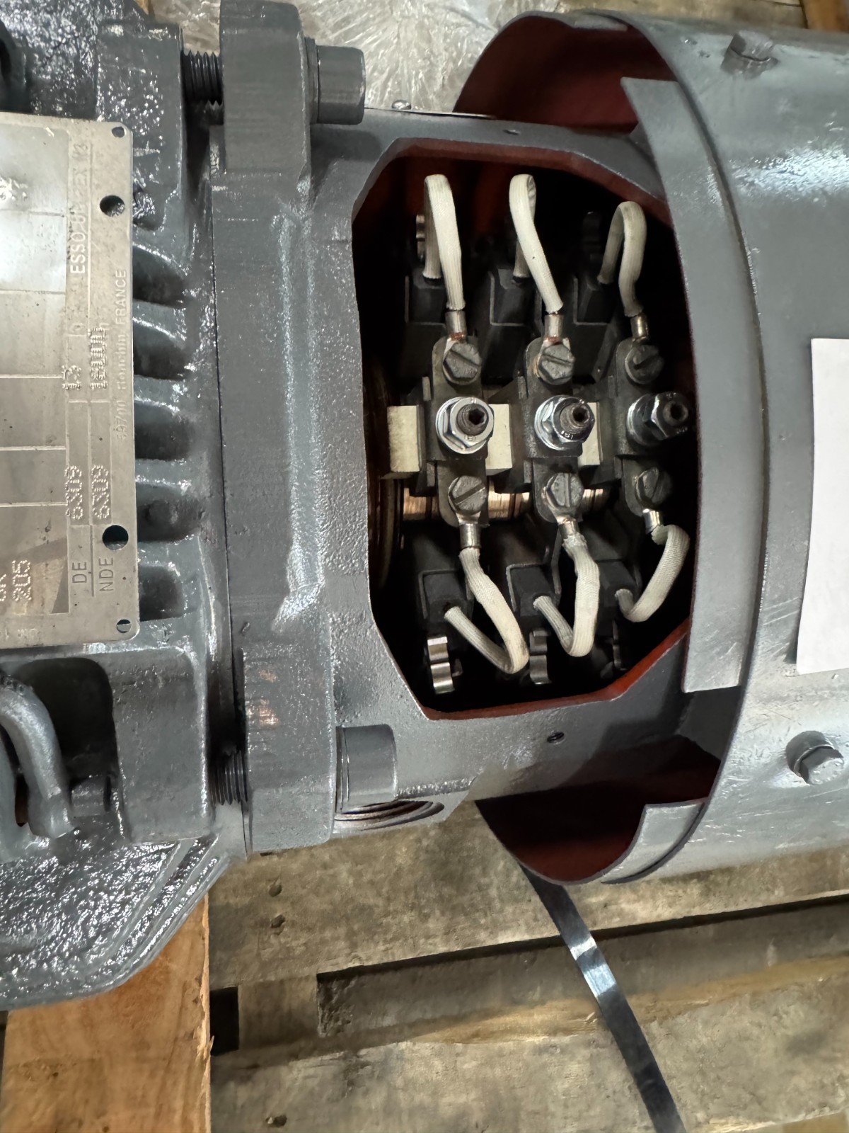PATAY CRANE MOTOR Y1 Y2 7 HP MODEL FLSB 160M6 B5 1200 RPM 254/440 V 3PH 42/20AMP