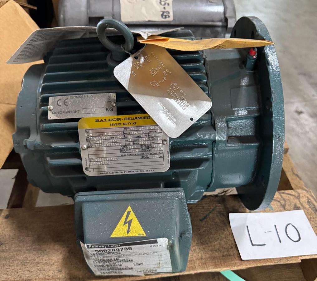 BALDOR Vertical MOTOR L10 1 HP MODEL CEM3556 1735 RPM 230/460 V 3 PH 4/2 AMP