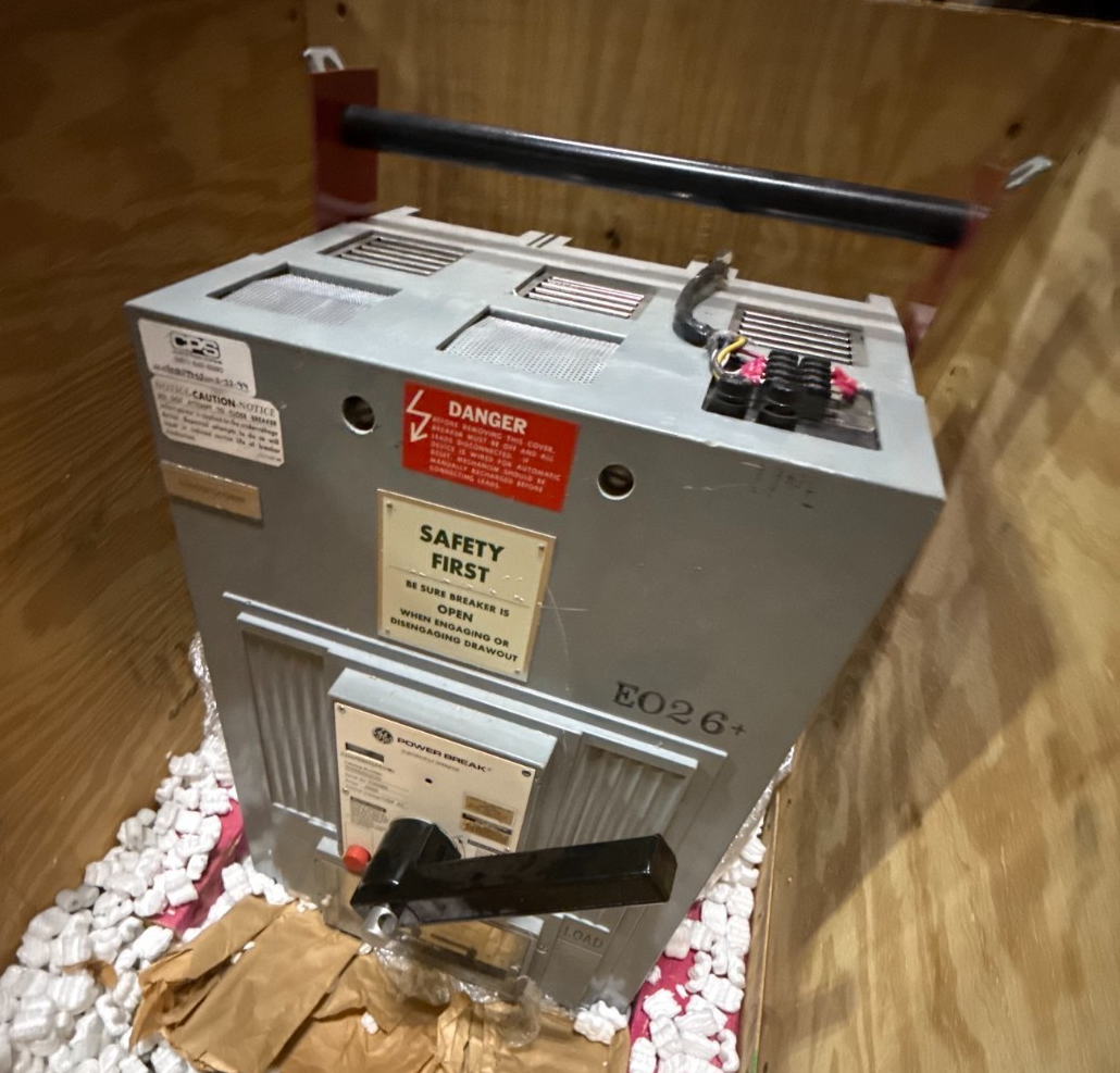 Refurbished GE 2000 AMP BREAKER MODEL TPRR662OEIC FRAME SZ 218A4998TCA4DBWR TRIP PLUG 2KA TR