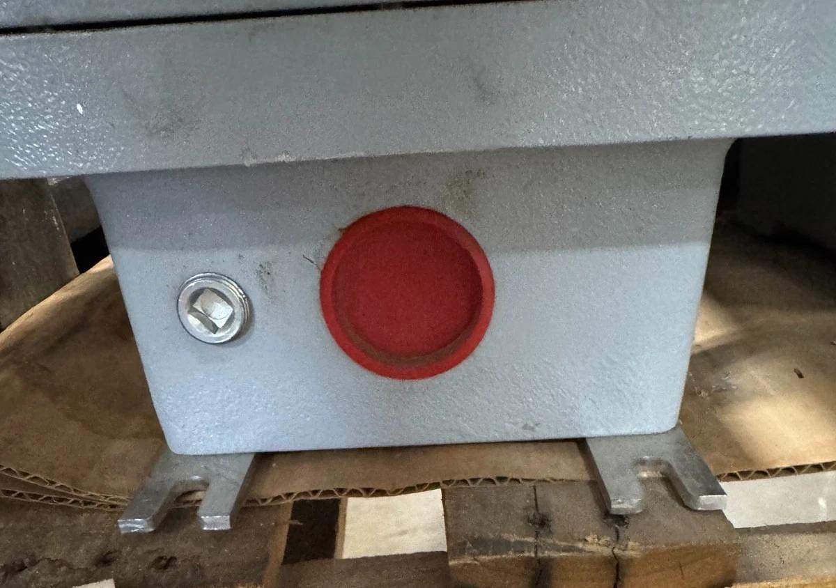 APPLETON EGS EXPLOSION PROOF BREAKER V62 15 AMP 480 V 3 POLE 3 PH AEAB13415C