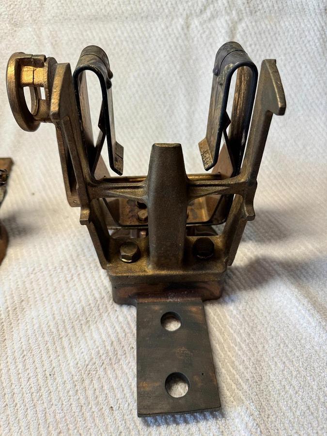 S&C SM-5 4" LOCKING POWER FUSE CLIP ASSEMBLY ZZ7 5/15KV SINGLE BARREL  # 87509R2