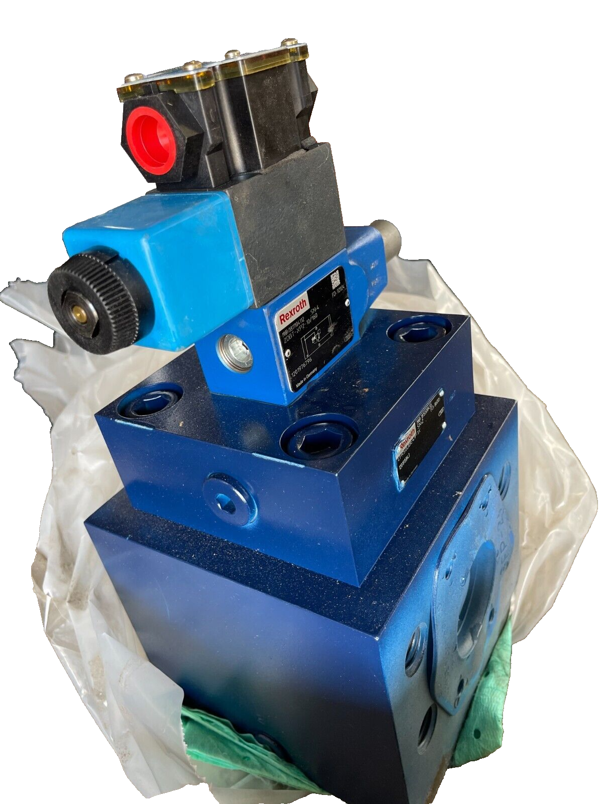 REXROTH HYDRAULIC VALVE W RELIEF VALVE 2" LFR50DBE49-1X MNR 1815500456
