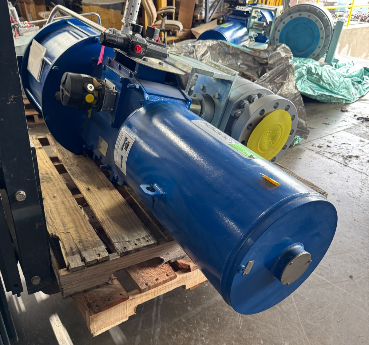 Used LIMITORQUE ACTUATOR LPS-25A-585B-RC2-3 with  ARGUS 6" 900 RF FP BALL VALVE