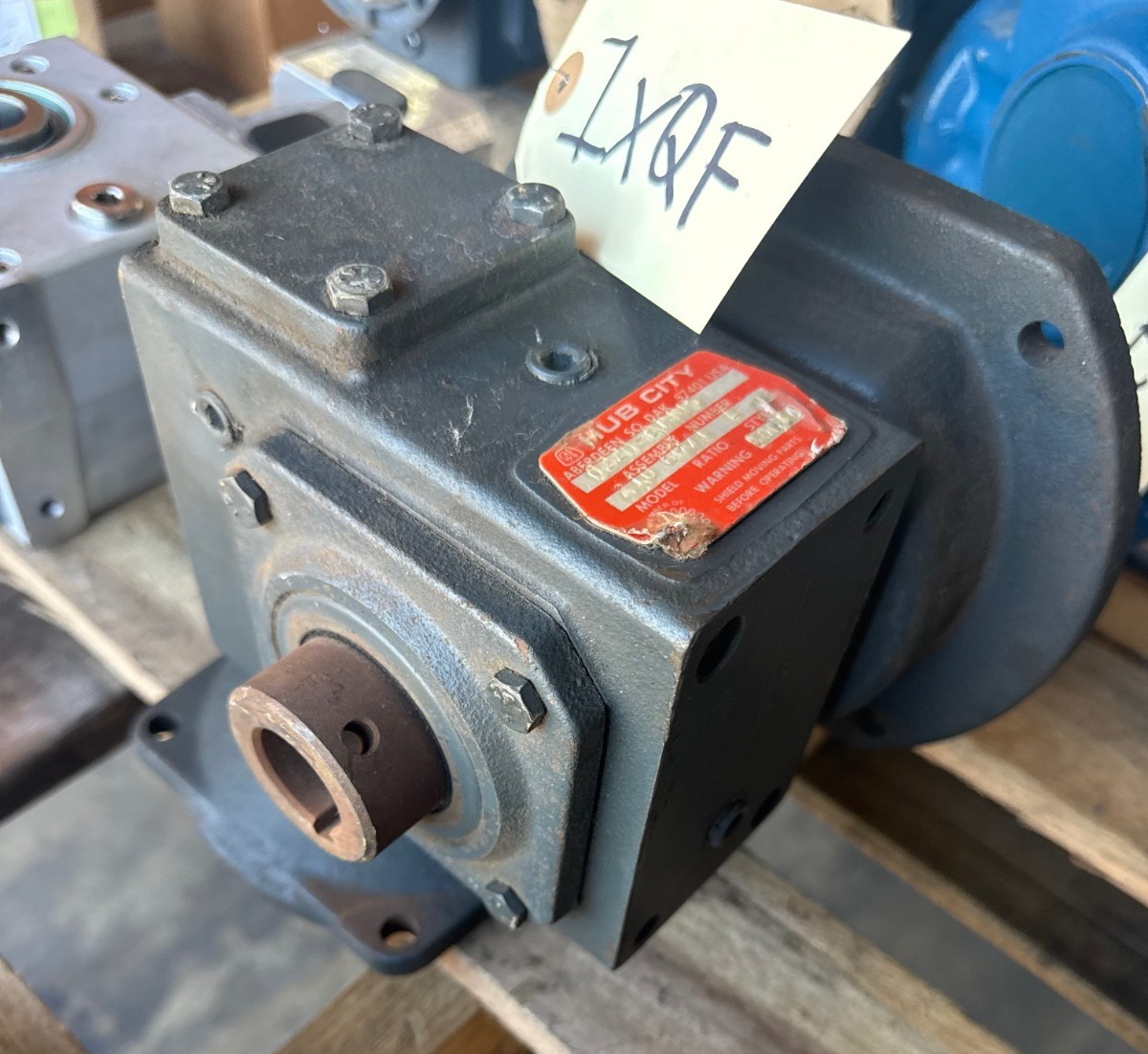 HUB CITY GEAR REDUCER 1XQF MOD 21860/1L 60 TO 1 RATIO STYLE 00010