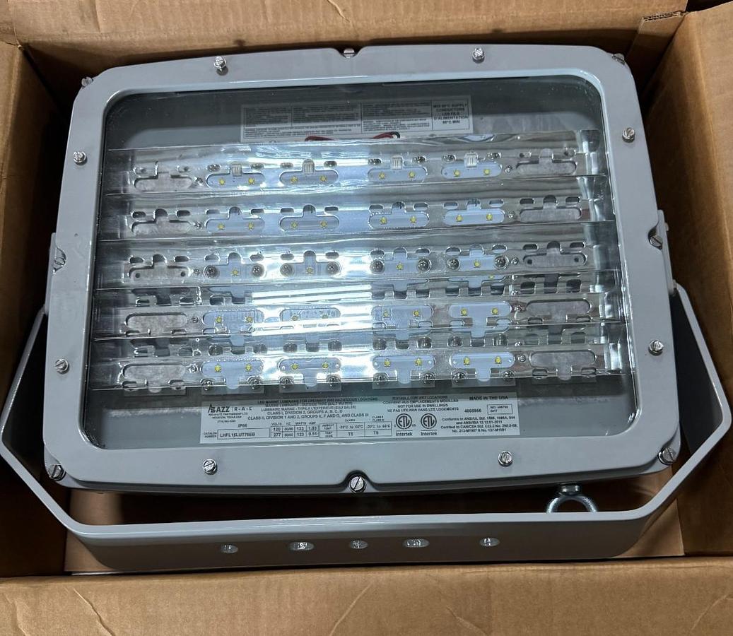 AZZ LED EXPLOSION PROOF LIGHTS AD3A LHFL15LUT76EB 123 WATT 120/277 V SALTWATER A