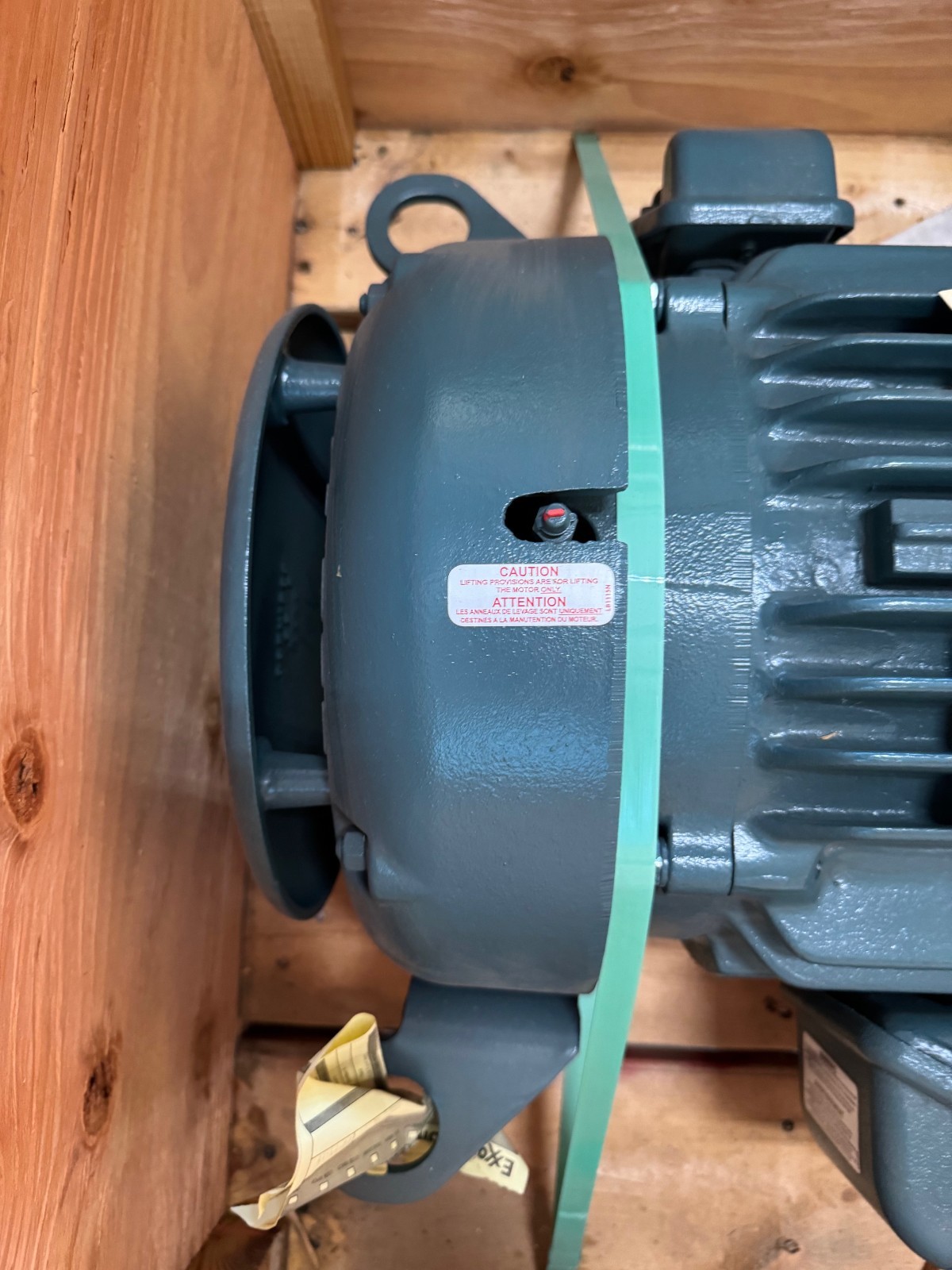 BALDOR SUPER E MOTOR XA9 15 HP MODEL M01AA02 3520 RPM 460 V 3 PH 17 AMP FR 254HP
