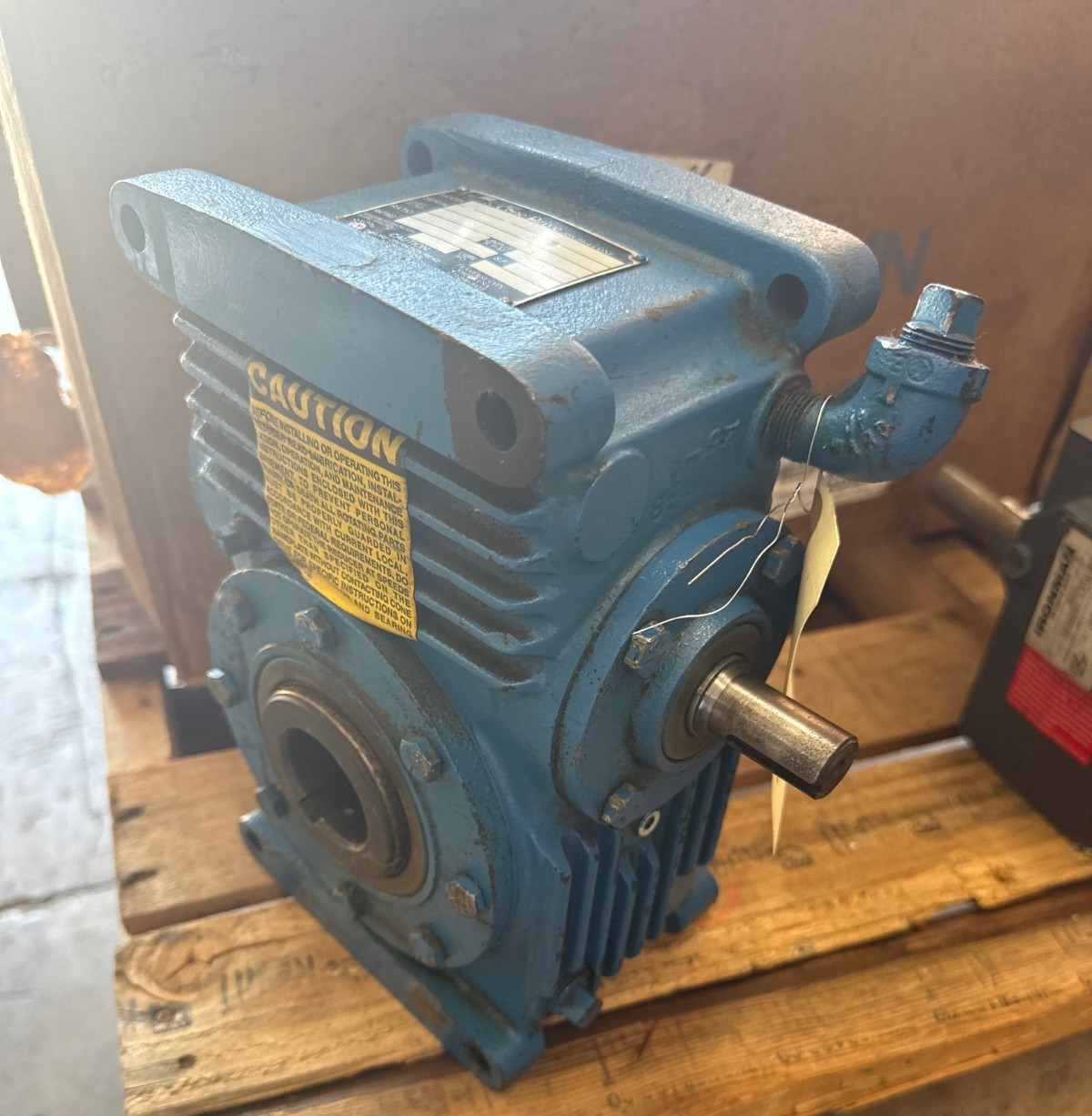 CONEDRIVE GEAR REDUCER 1XXF MOD SHO25A023 40 TO 1 RATIO 1750 RPM