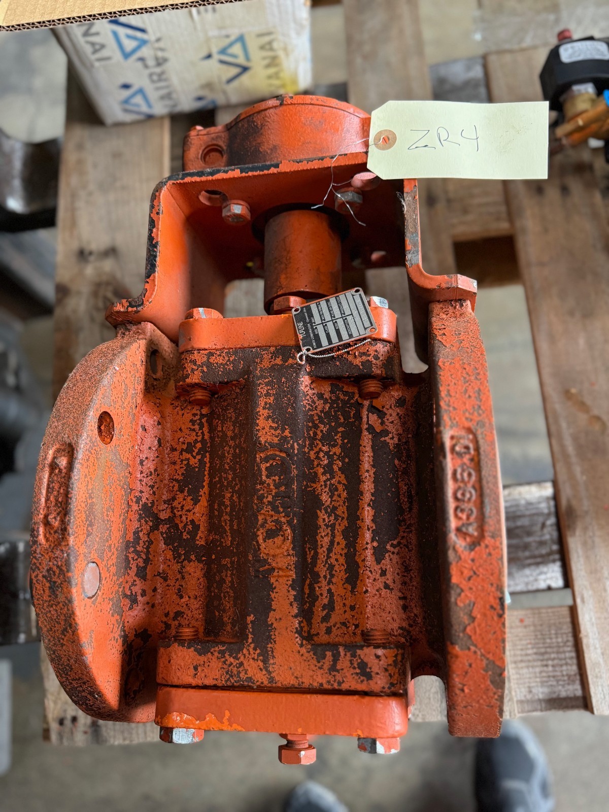 TUFLINE 6" 150 RF FP PFA LINED PLUG VALVE ZR4 CAT  W GEAR OPERATOR