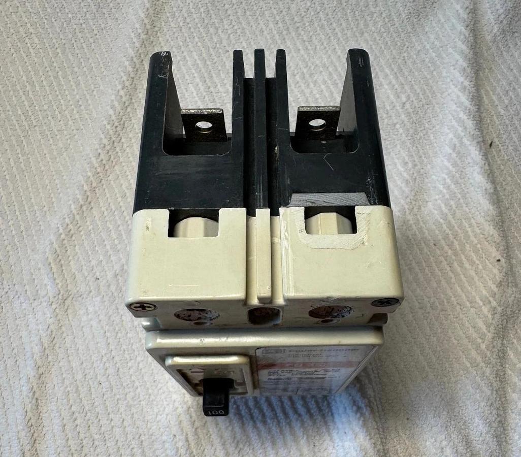50 AMP MOLDED CASE CIRCUIT BREAKER ZZ5 FD 2100 / FD 35K 600 V AC/DC  2 POLE CH