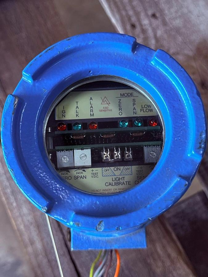 Refurbished CONTROL INSTRUMENTS PRESSURE TRANSMITTER FACTORY MUTUAL SYSTEM MODEL XTR033
