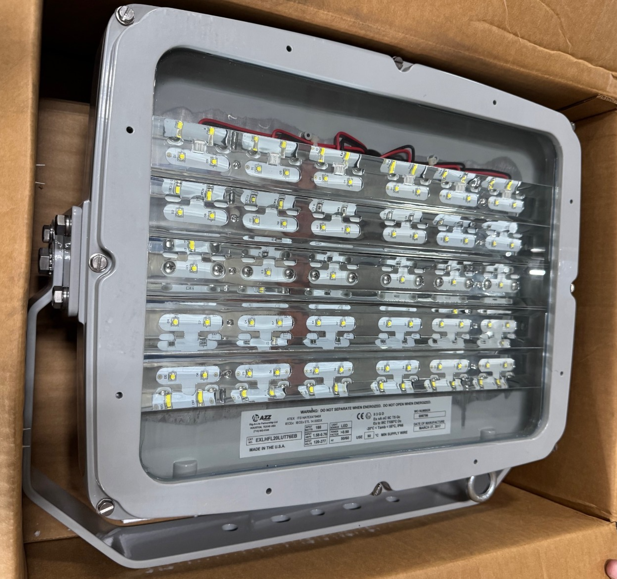 AZZ LED EXPLOSION PROOF FLOOD LIGHTS AD3B EXLHFL20LUT76EB 188 WATT 120/277 V