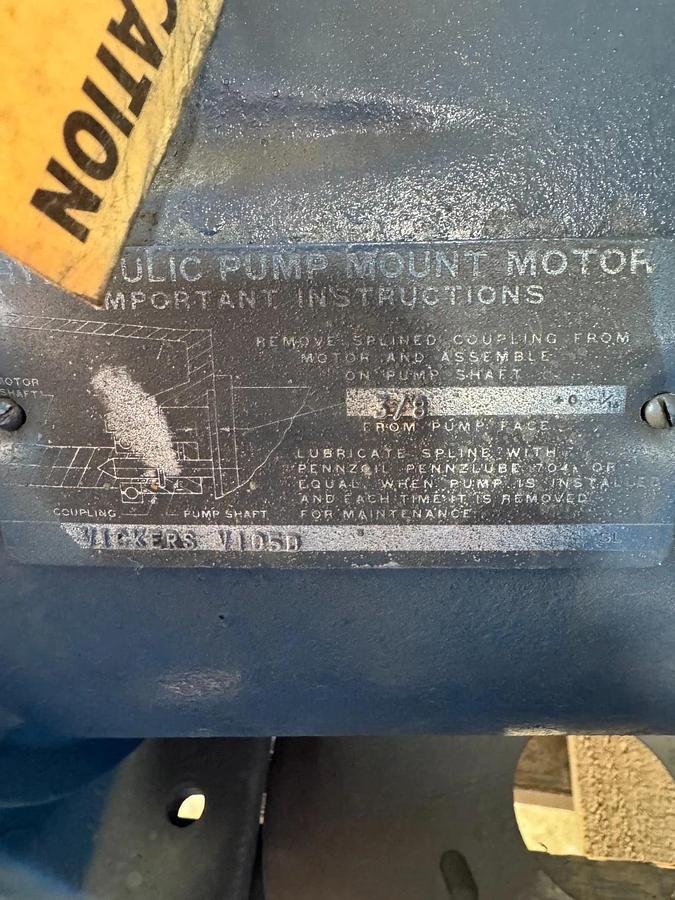 RELIANCE MOTOR MM2 7.5 HP MODEL B3056 1200 RPM 220/440 V 23/11.5 AMP 3 PH FR 256