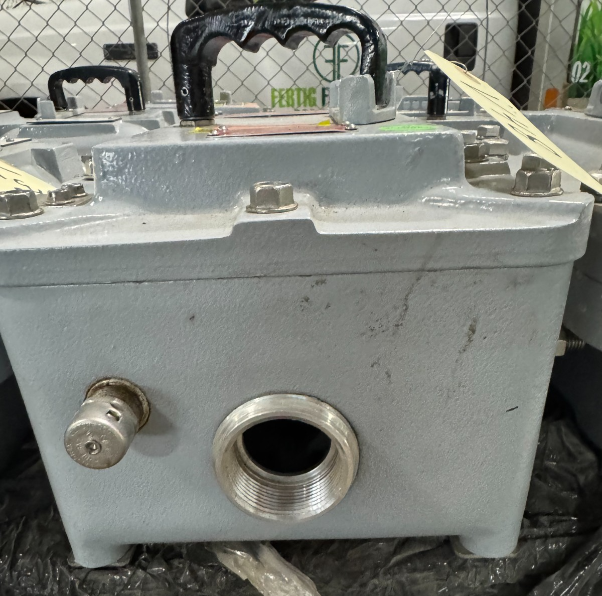 APPLETON EXPLOSION PROOF BREAKER V48 150 AMP 600 V 3 POLE 3 PH EB2EH3W150