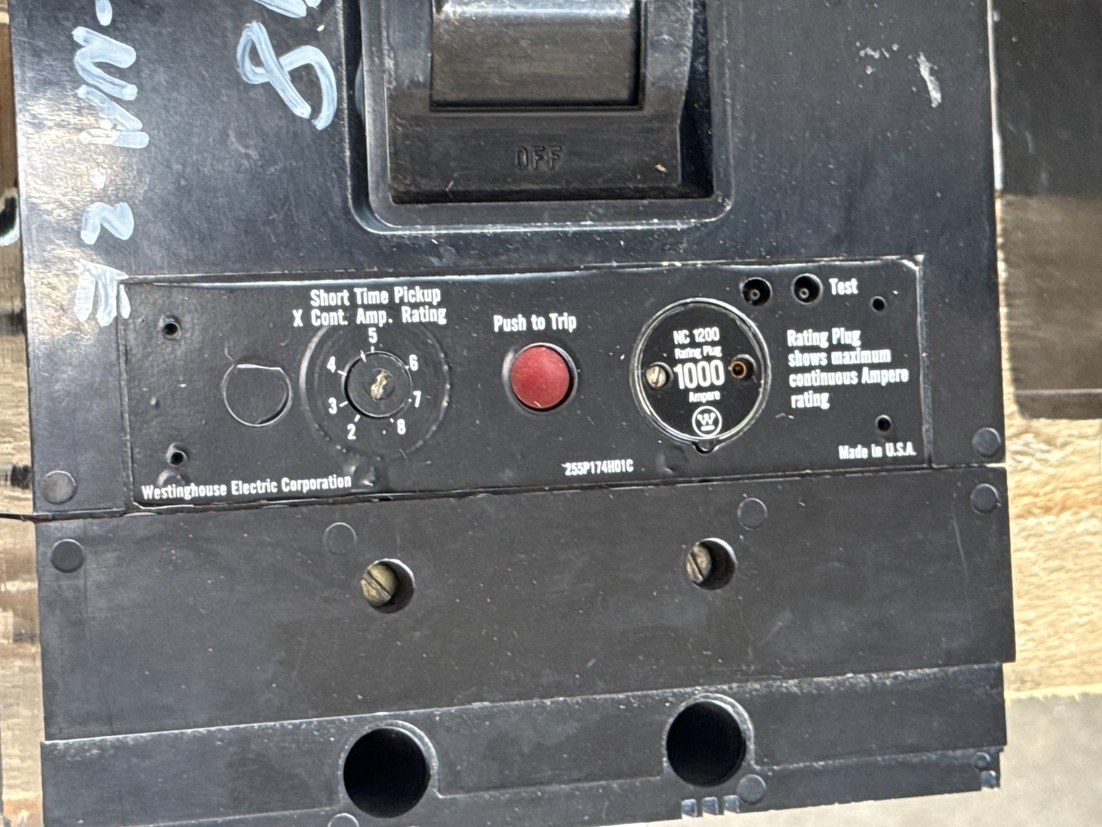 Refurbished WESTINGHOUSE SELTRONIC 1200 AMP 600 V BREAKER HNC31200F FRAME HNC 1200A 2YU1 2