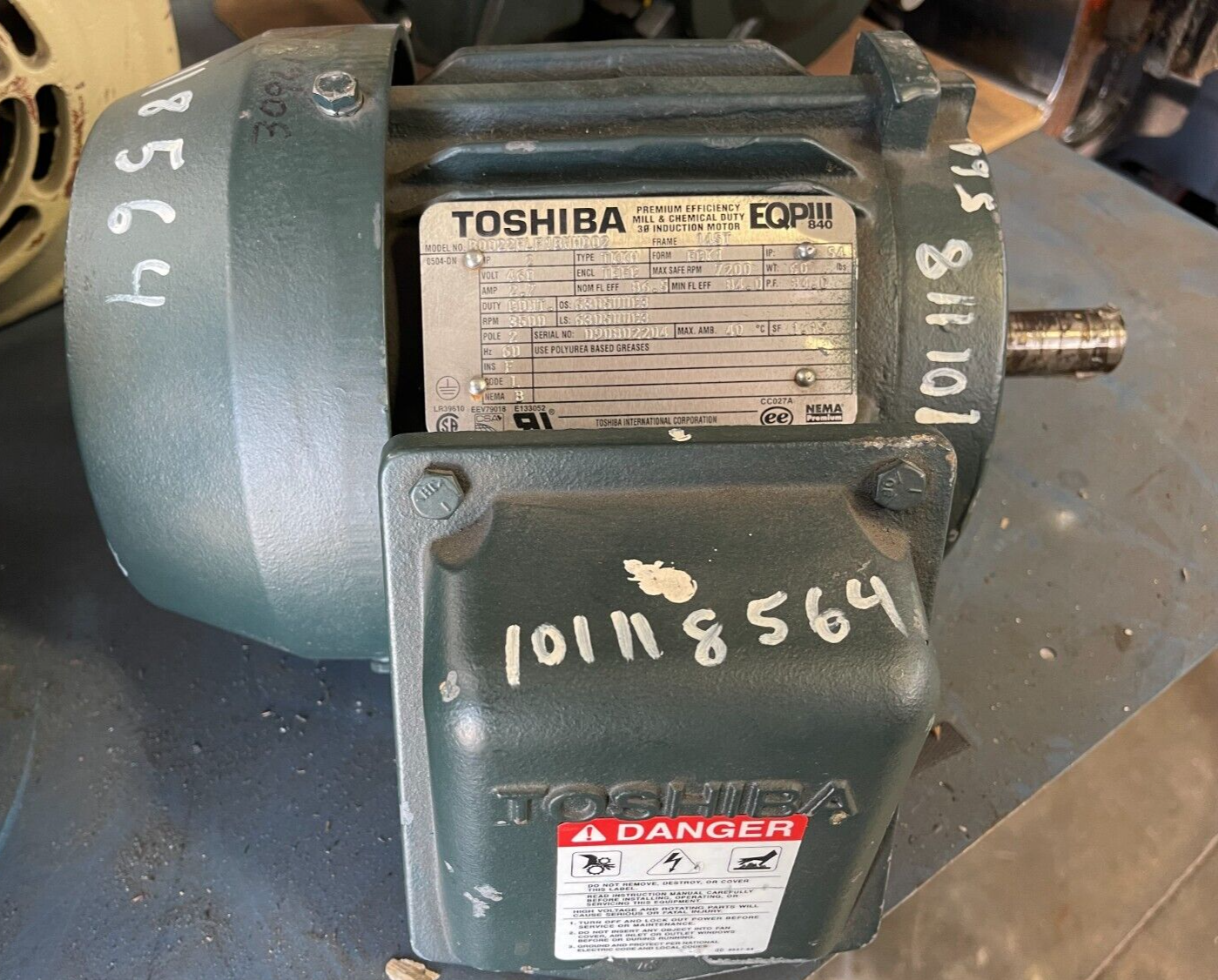 TOSHIBA 2 HP MOTOR 3500 RPM 460 V FRAME 145T B0022FLF1BMHD02