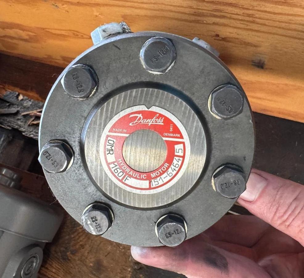 DANFOSS HYDRAULIC MOTOR UU5 OMR 160 F 151-6464 5
