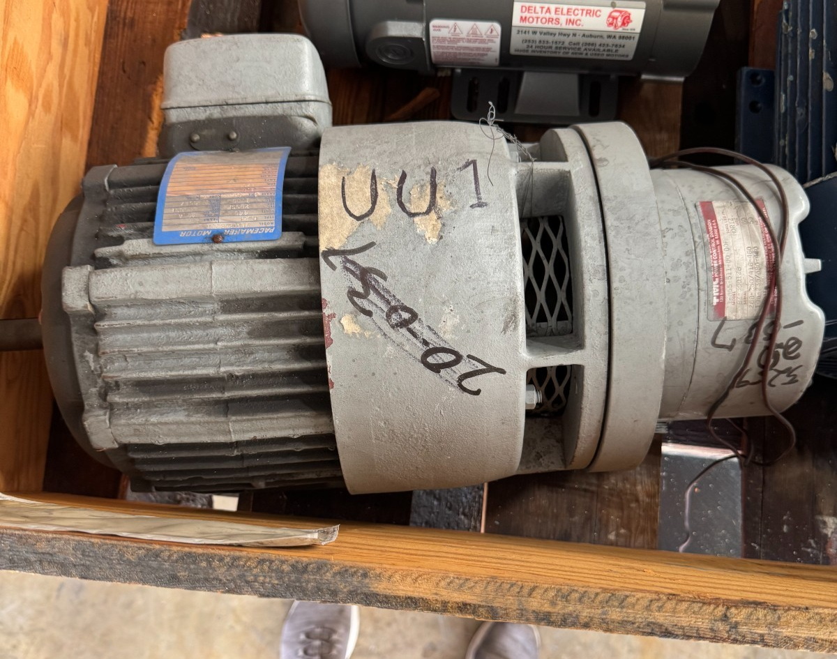 LOUIS ALLIS PACEMAKER MOTOR UU1 1 HP MODEL CJ2B 9130202001 WITH BRAKE