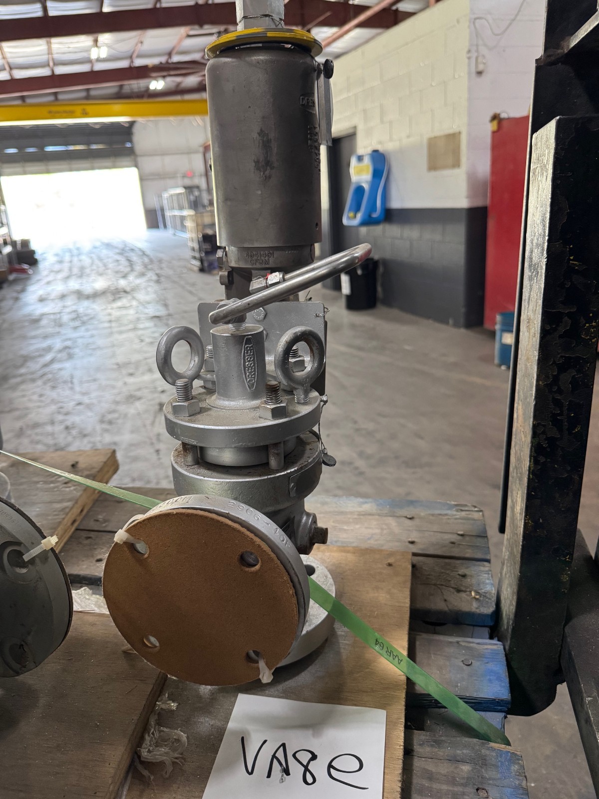 CONSOLIDATED 11/2" 300 X 2" 150 RELEIF VALVE VA8E WCB WITH PILOT 39PV07-2-CC-E-S