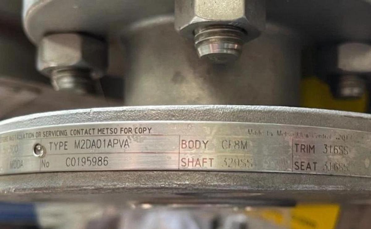 11/2" 300 RF BALL VALVE METSO 316 SS M2DA01APVA W METSO B1JU8/35L ACTUATOR