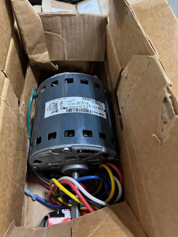 Carrier Genteq Motor 3/4 HP Model HC 45AE 118 VA14H 115 V 1075 RPM frame 39