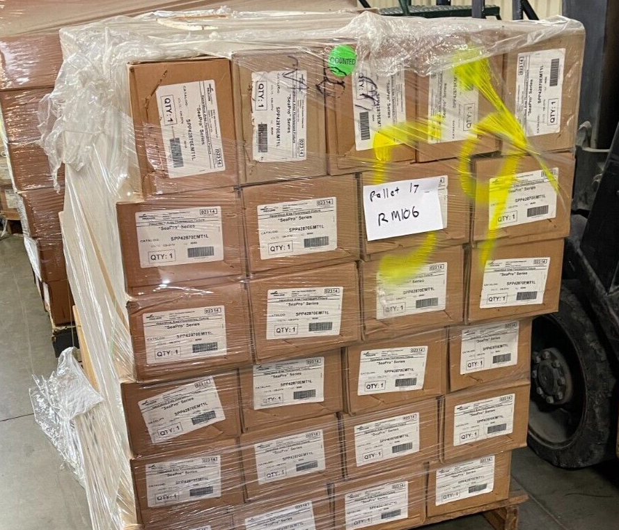 Crouse Hinds Pauluhn SSP42870EMTIL Explosion Proof Vapor Tite Fluorescent Fixtur