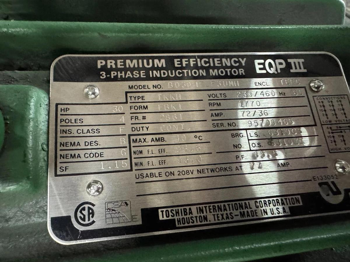Toshiba MOTOR T 30 HP BO304FLF3UM11 EQP III 1170 RPM 230/460 V 4 POLE 72/36 AMP