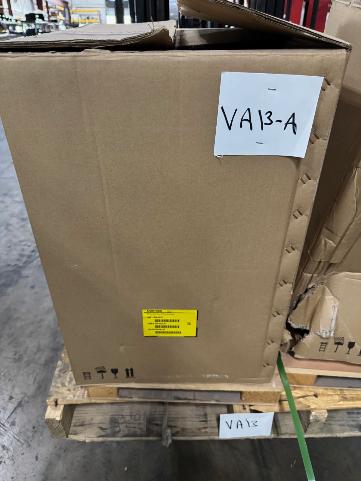 Danfoss Air Conditioning Scroll Compressor  SM115S4QC VA13A & B 115000 BTU R-22