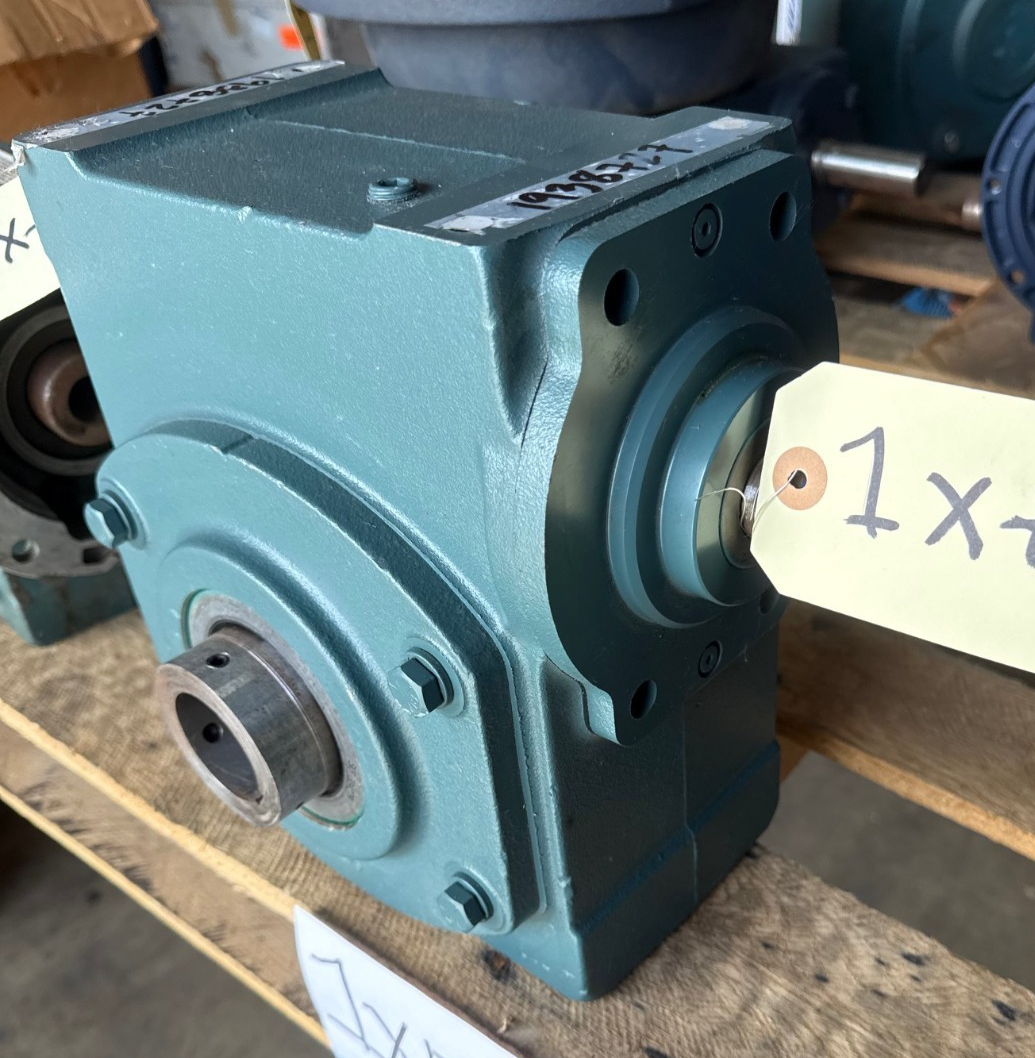 TIGEAR DODGE GEAR REDUCER 1XTD 1XTB  MOD 35S30HBD111 1750 RPM 30 TO 1 RATIO