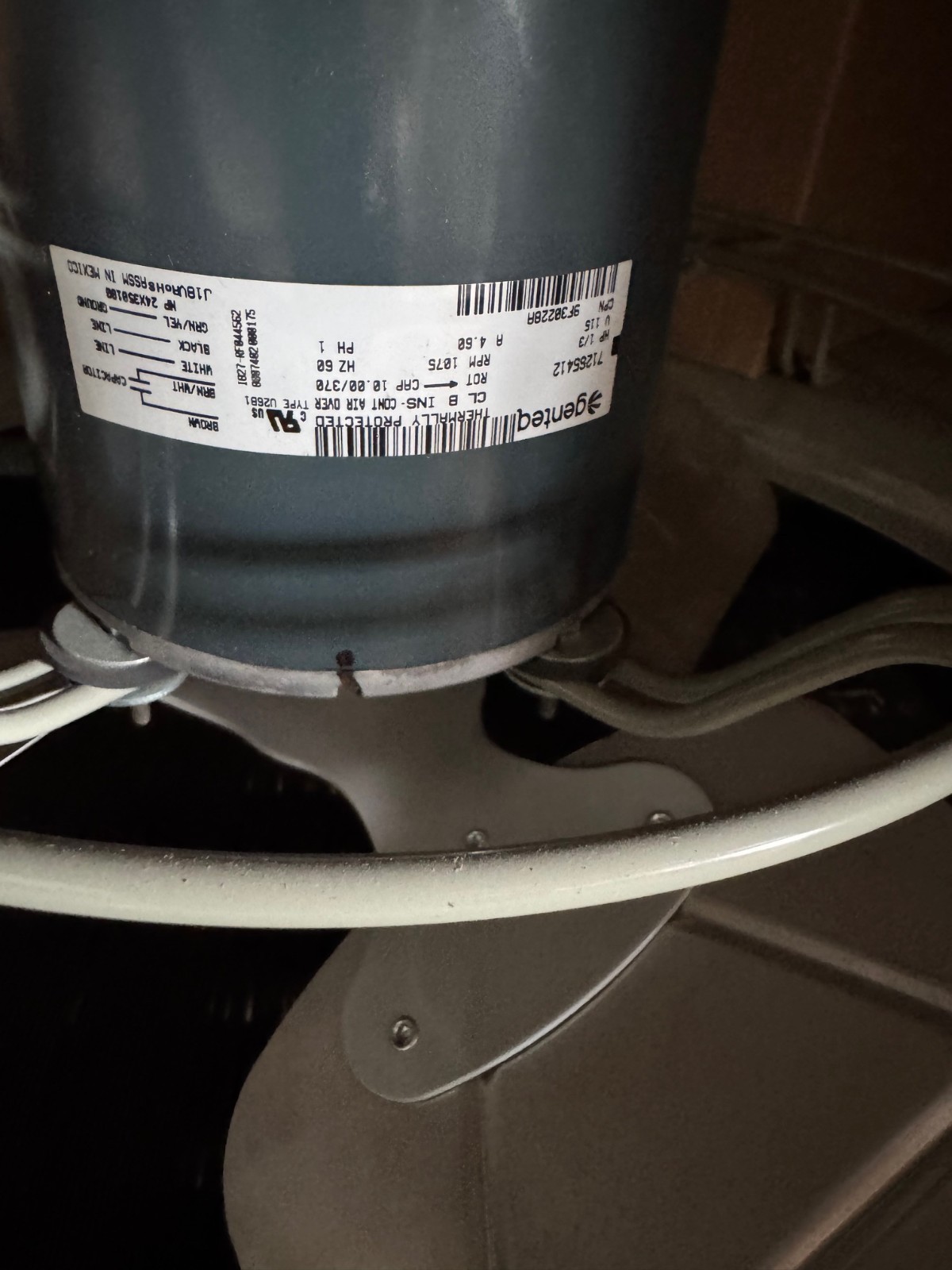 Modine steam or hot water unit Hydronic VA7A Model HSB193SB01SA 115V 1/3 HP1075