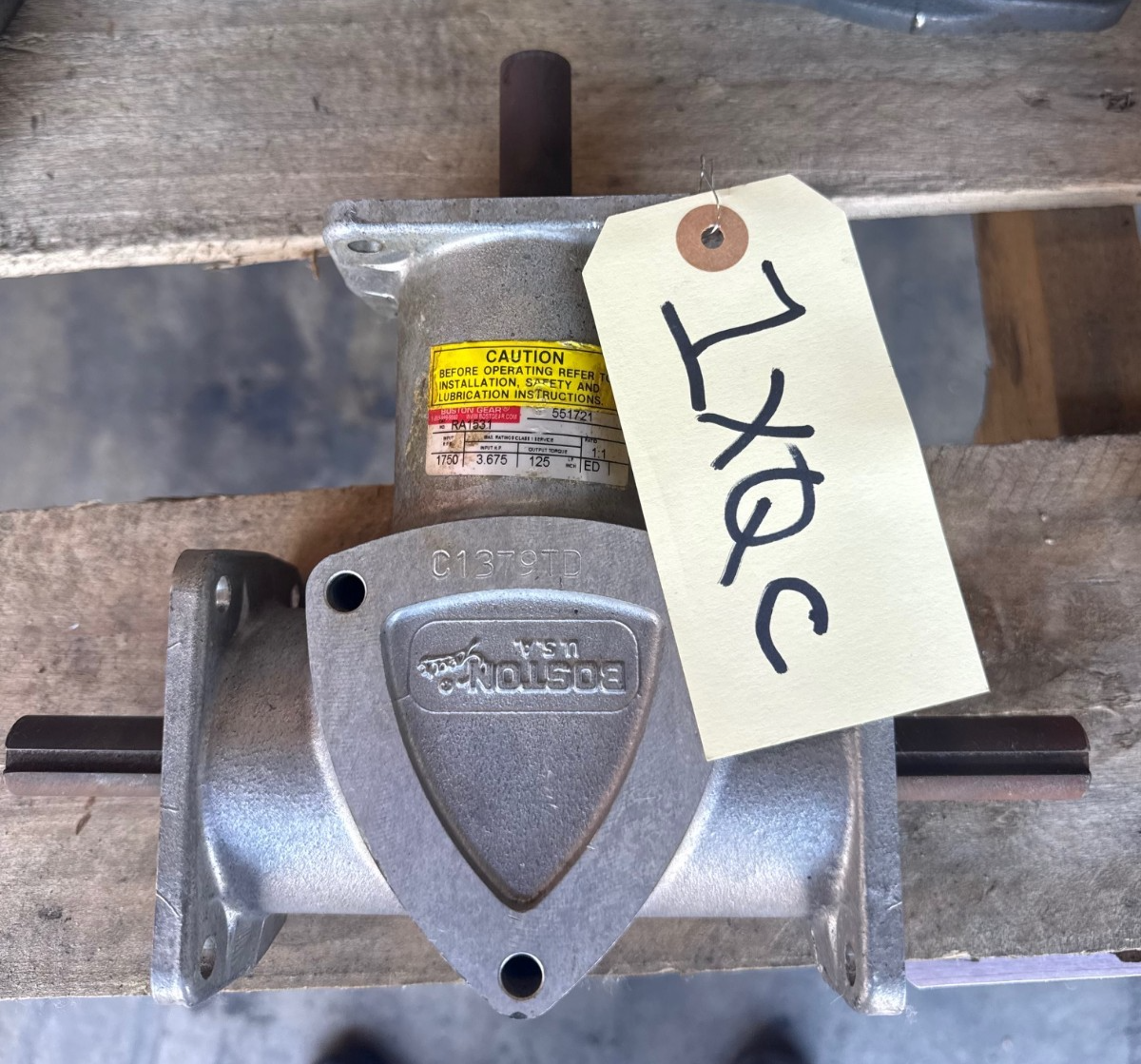BOSTON GEAR GEAR REDUCER 1XQC MOD RA1531 3.675 HP 1750 RPM IN 1 TO 1 RATIO