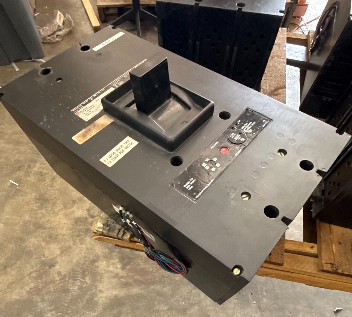 Refurbished Westinghouse 2000 AMP BREAKER PC32000F 2KA PC FRAME 3P 600V 2000 A TRIP 2YW2