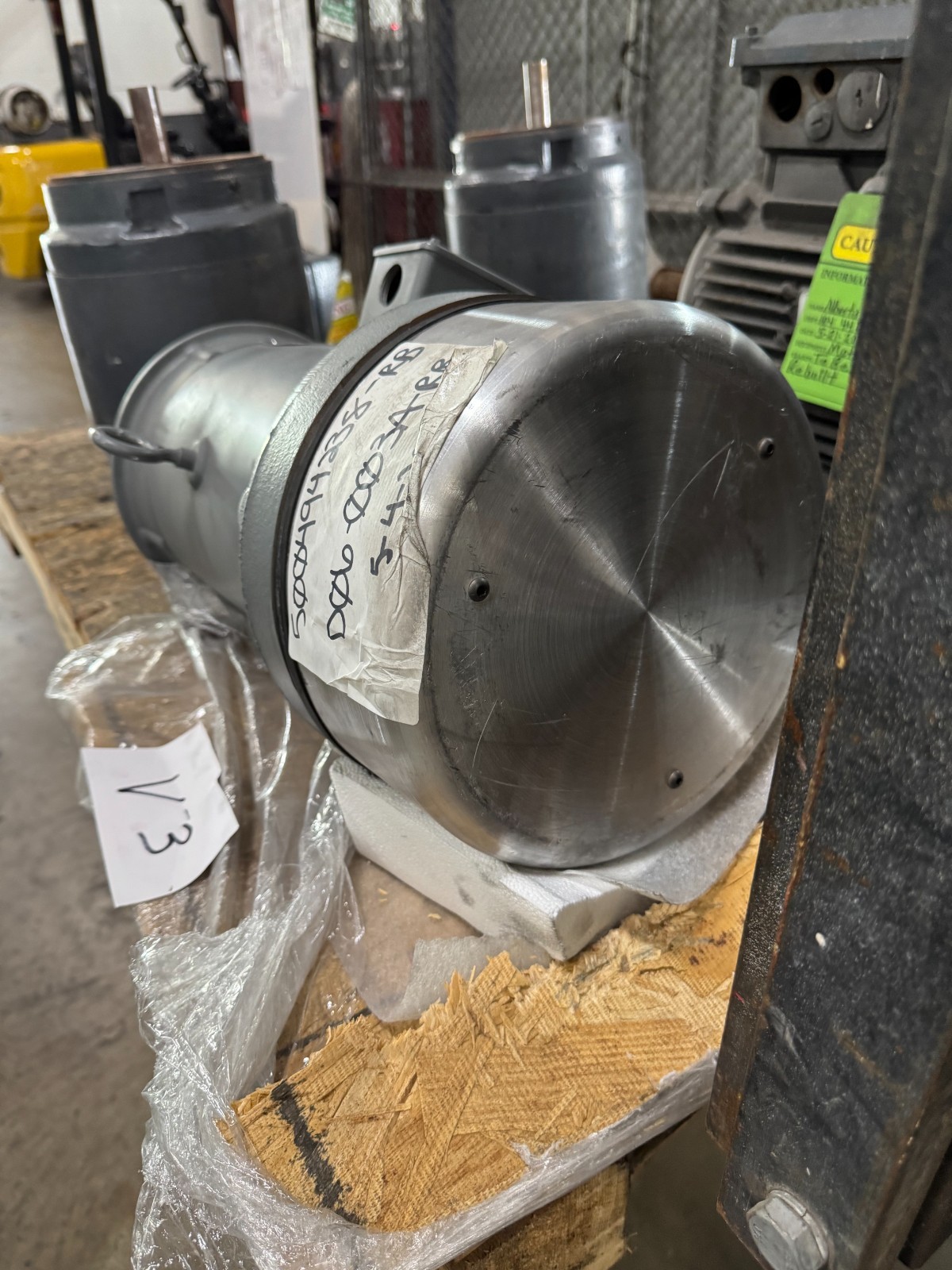 ACCO CRANE MOTOR V3 5 HP MODEL 36M198X515G1 1675 RPM 230/460 V 3 PH 13