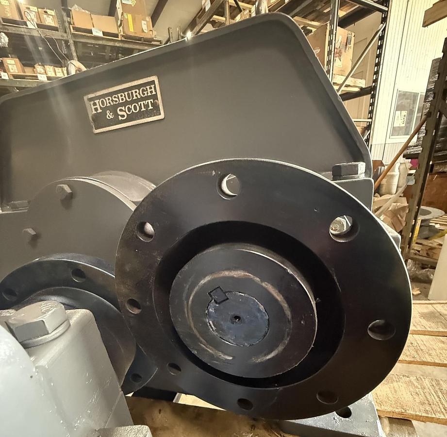 Refurbished HORSBURGH & SCOTT HELICAL GEAR REDUCER 2ZA4 MODEL LS-2000 SERIES 1900 
