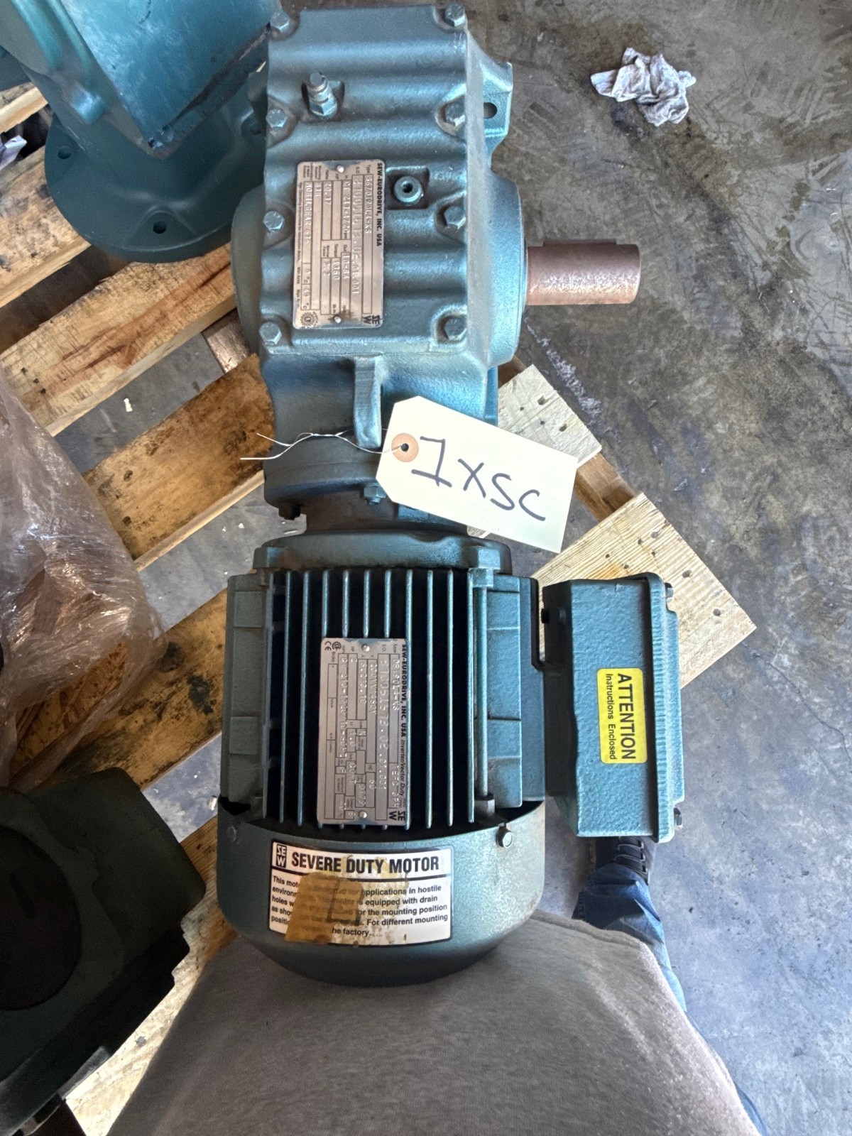 SEW-EURODRIVE GEAR MOTOR 1XSC MOD S67/DT90L4-KS 1720-213 TO 10-84 RPM 2 HP